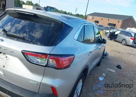 2020 Ford Escape Se z USA, uszkodzony, nr VIN 1FMCU0G6XLUB14589